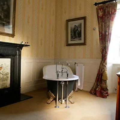 Abbey Hotel 4*