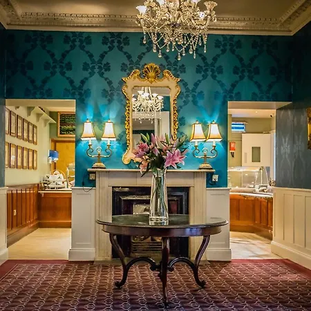 Abbey Hotel 4*